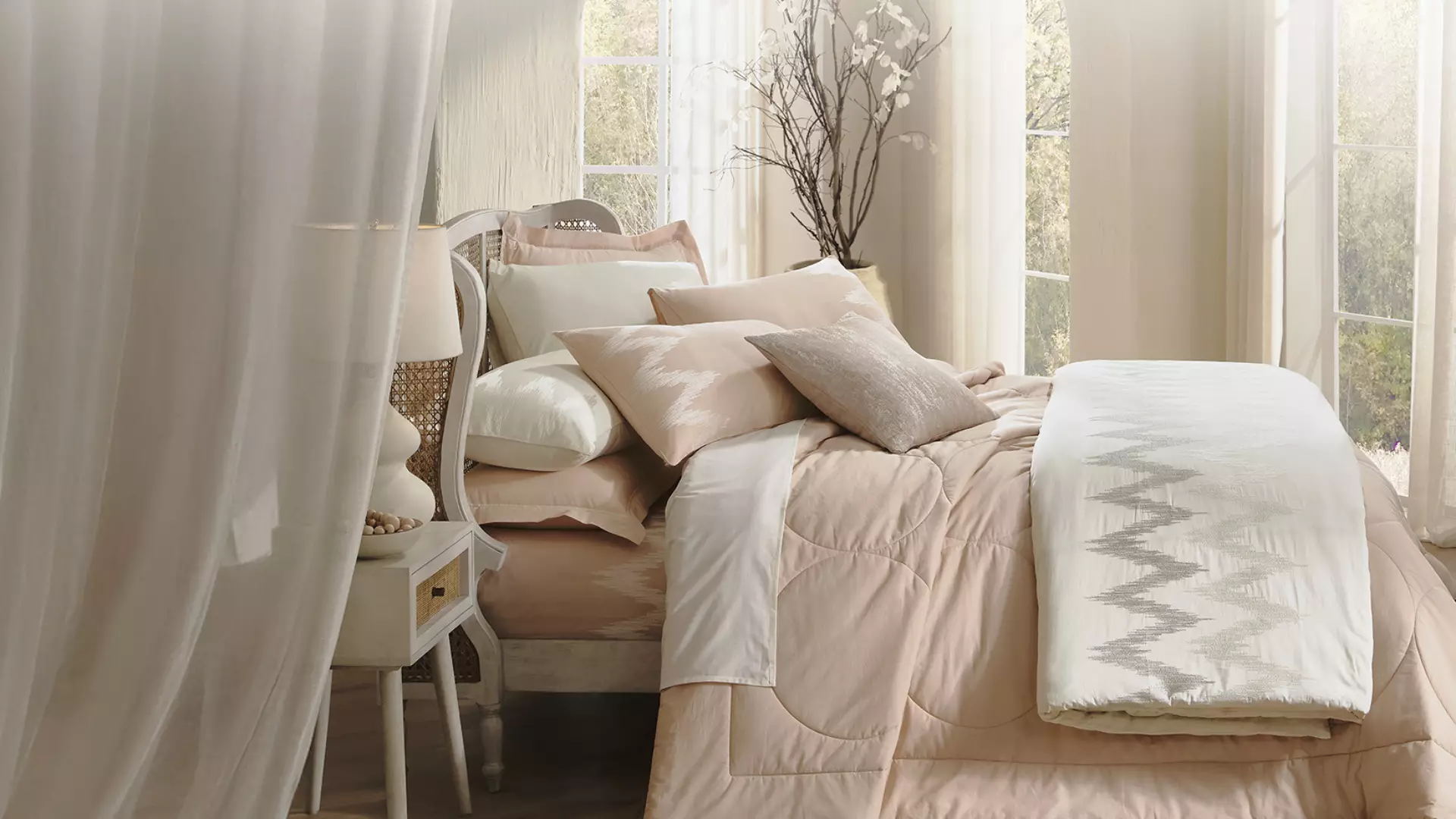 DDecor designer curtains and luxury home fabrics - Slide 1