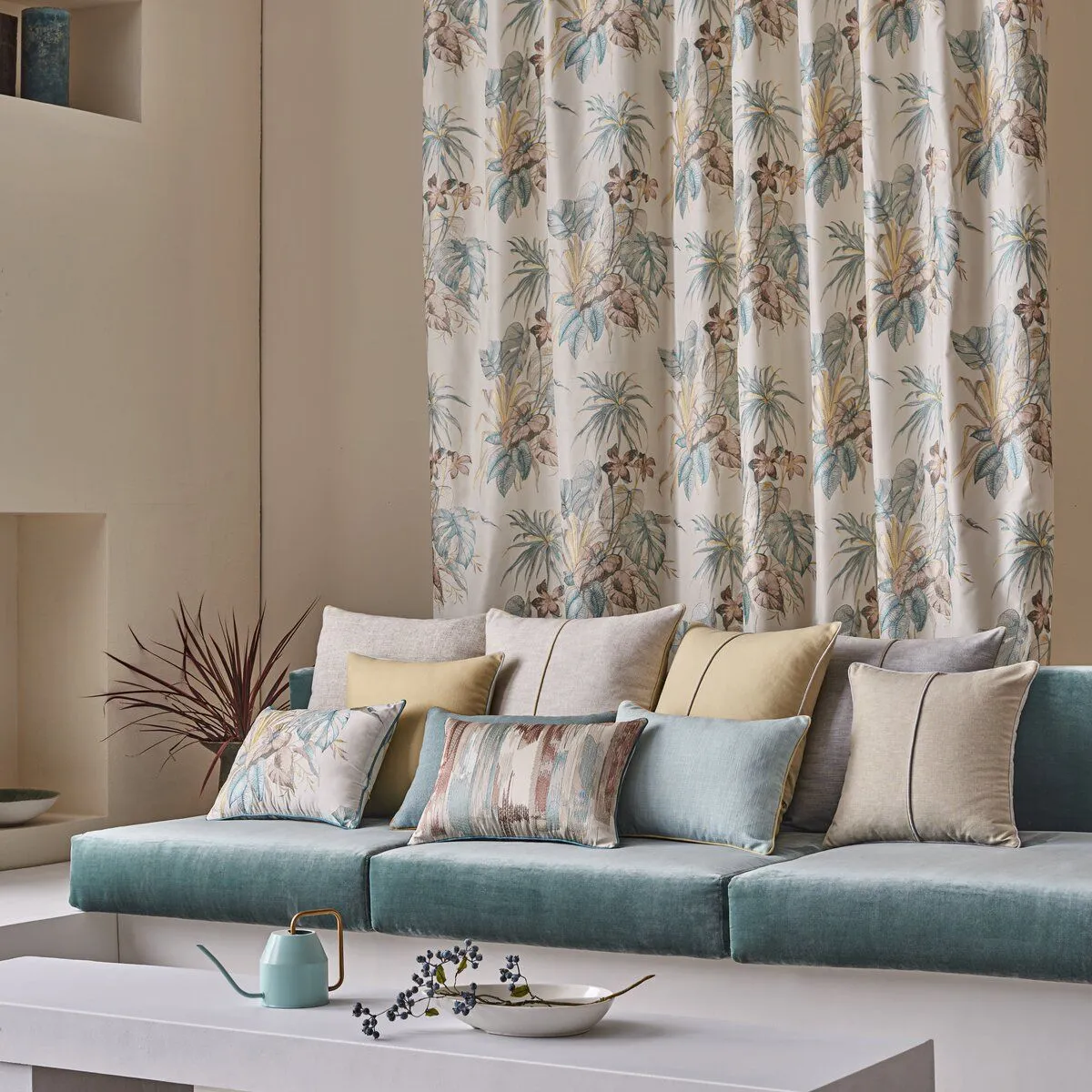 Decorative Cushions and Throws